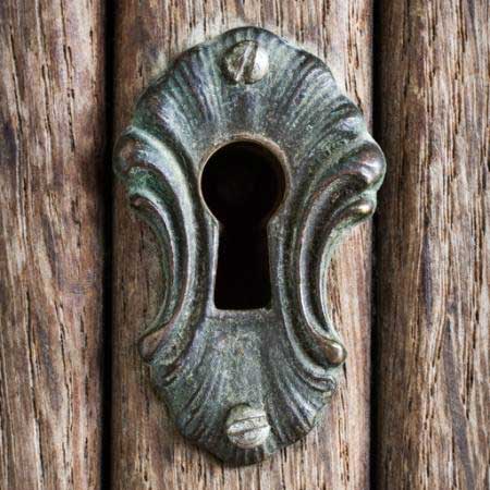 gat, sleutel, deur open Giuliano2022 - Dreamstime