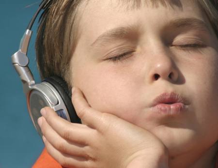 muziek, kind, luister, het luisteren Showface - Dreamstime