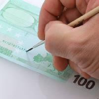 Pixwords Het beeld met mand, penge, hånd, euro, 100, grøn Igor Sinitsyn (Igors)