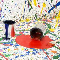 verf, kleuren, emmer, emmers, rood, spill Photoeuphoria - Dreamstime