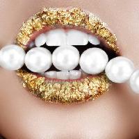 Pixwords Het beeld met mund, perle, perler, tænder, guld, læber, gyldne, kvinde Luba V Nel (Lvnel)