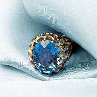 Pixwords Het beeld met ring, sten, diamanter, guld, juvel, smykker, blå Elen